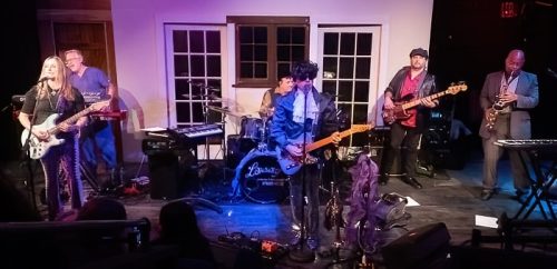 MAC23-1125-LoVeSeXy-si-112523-0347-edited-rm-min