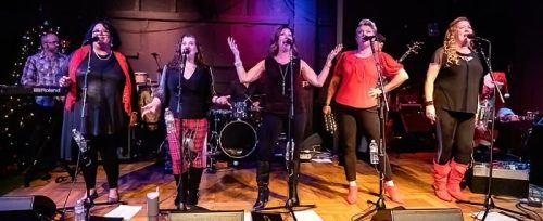 MAC23-Divas-With-A-Twist-si-122323-0086-edited-rm-min