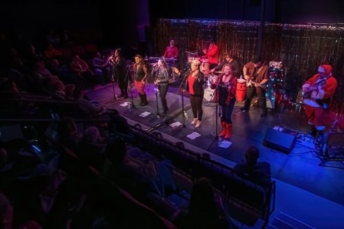 MAC24-Divas-si-122024-0298-Enhanced-NR-edited-rm-min